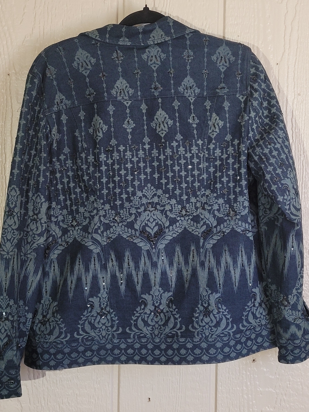 Women's Denim Patterned Button-Front Jacket - Picture 5 of 7